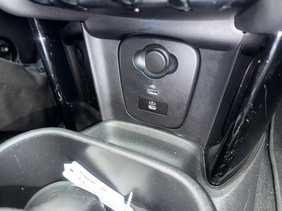 MINI Cooper SE Maximise 3d