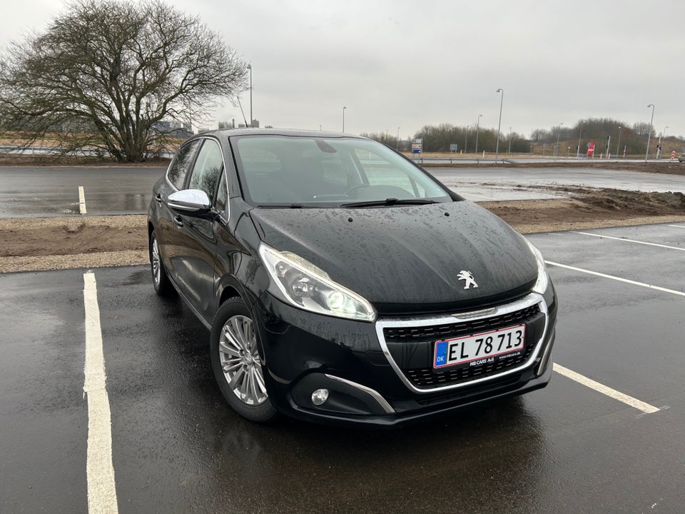 Peugeot 208 1,6 BlueHDi 100 Desire 5d