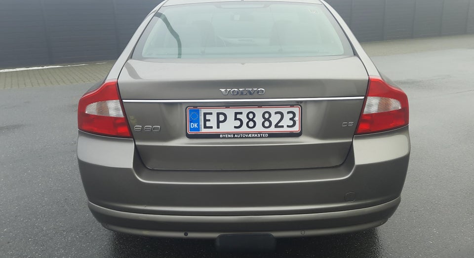 Volvo S80 2,4 D5 Summum aut. 4d