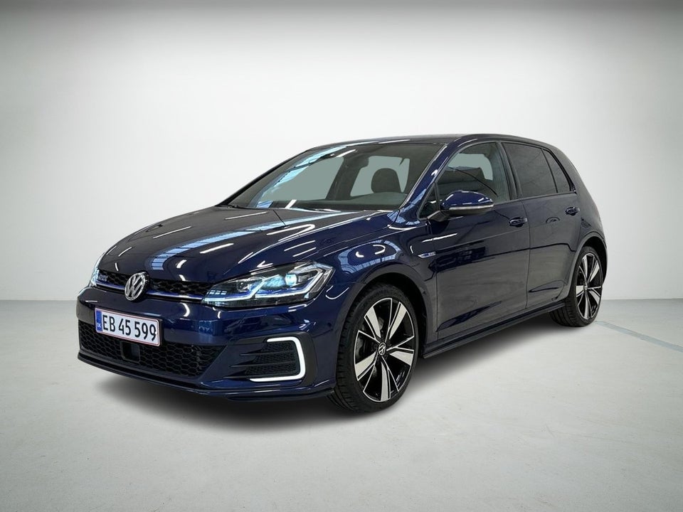 VW Golf VII 1,4 GTE DSG 5d