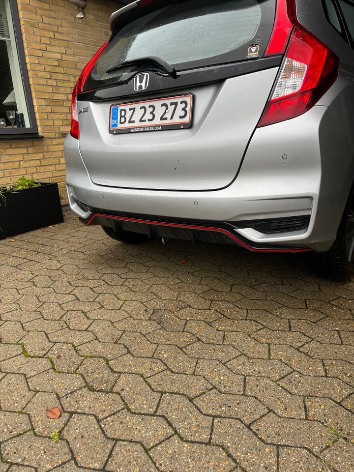 Honda Jazz 1,5 i-VTEC Dynamic CVT 5d