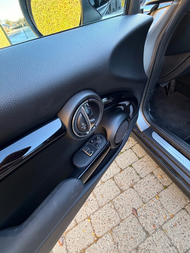 MINI Cooper SE Maximise 3d