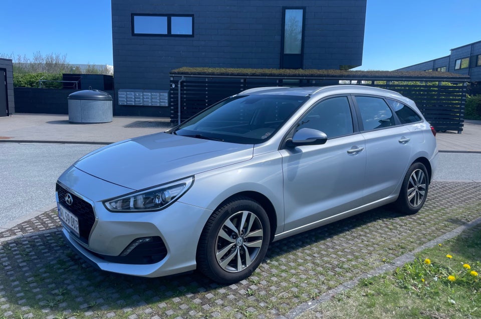 Hyundai i30 1,4 T-GDi Trend stc. DCT 5d