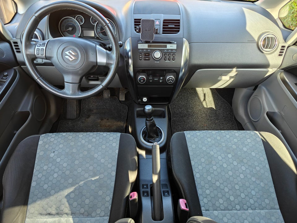 Suzuki SX4 1,6 CombiBack GLXtra 5d