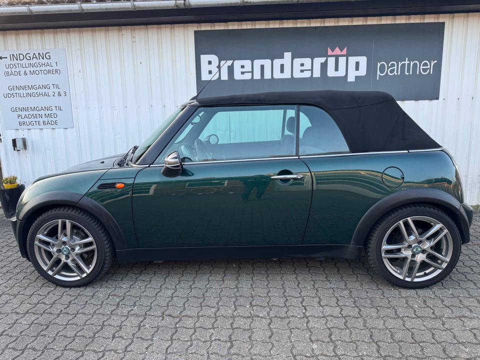 MINI Cooper 1,6 Cabriolet 2d