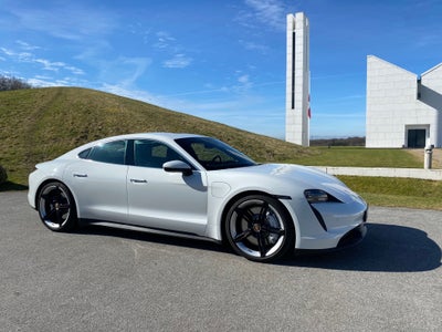 Porsche Taycan 4S  Performance+ 4d