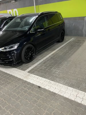 VW Touran 2,0 TDi 150 R-line DSG 7prs 5d