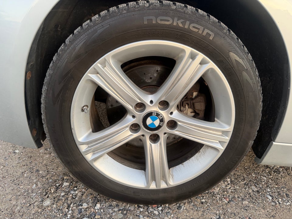 BMW 320d 2,0 Touring M-Sport xDrive 5d