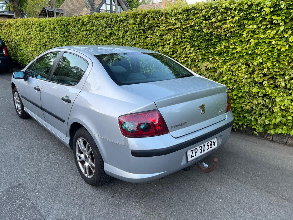 Peugeot 407 2,0 XR 4d