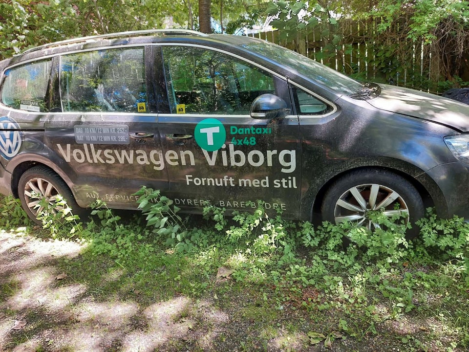 VW Sharan 2,0 TDi 140 Comfortline DSG BMT 7prs 5d