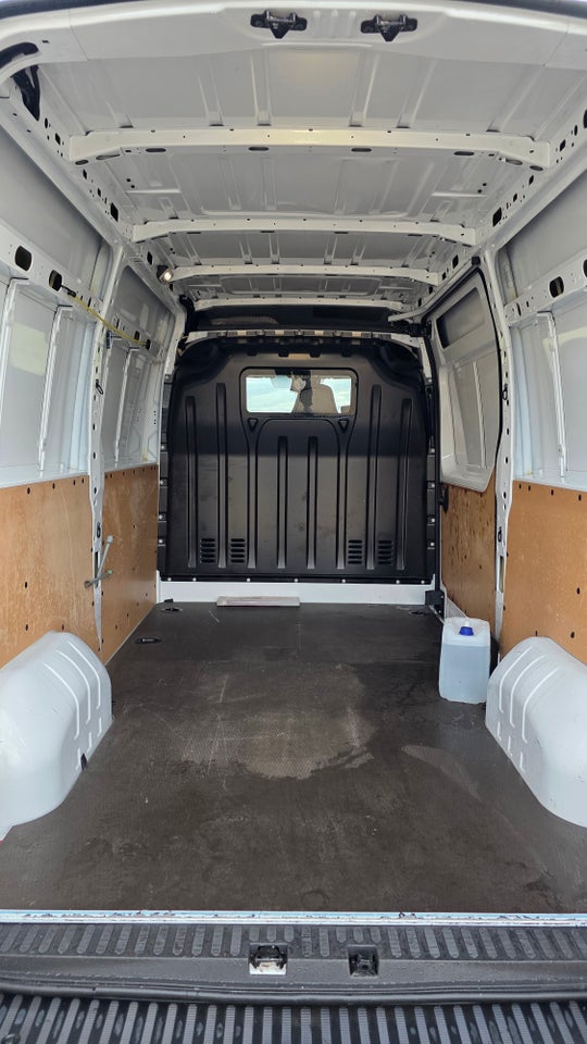 Nissan Interstar 2,3 dCi 150 L2H2 Tekna Van