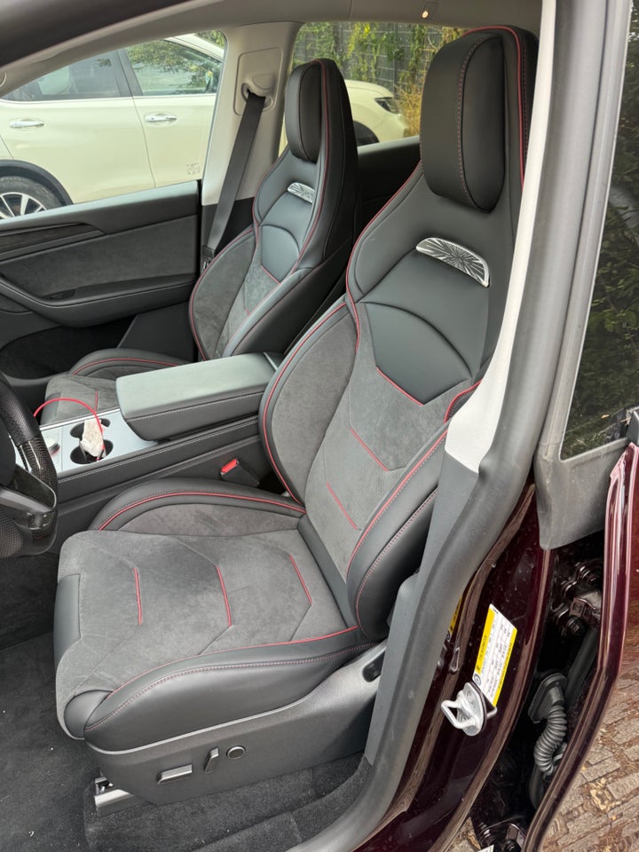 Tesla Model Y RWD 5d