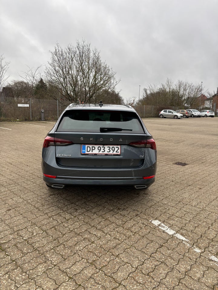 Skoda Octavia 1,4 TSi iV Plus Combi DSG 5d