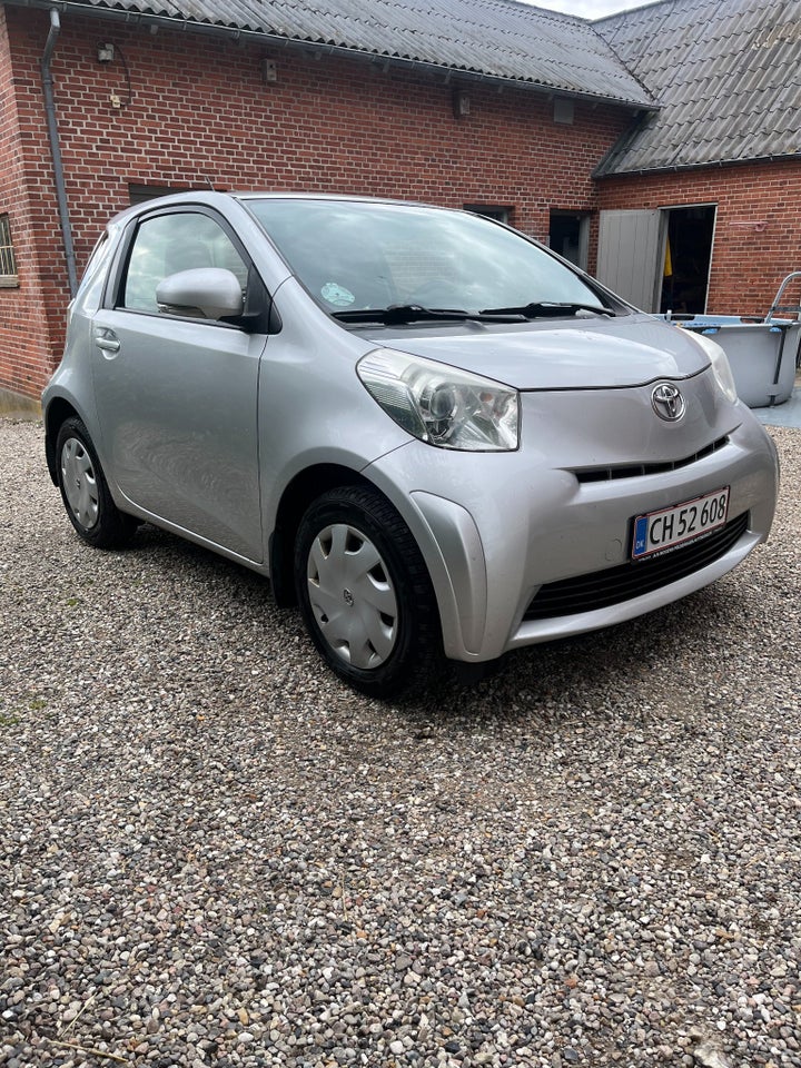 Toyota iQ 1,0 VVT-i Q2 3d