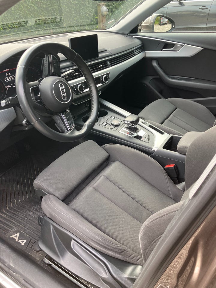 Audi A4 40 TFSi Avant S-tr. 5d