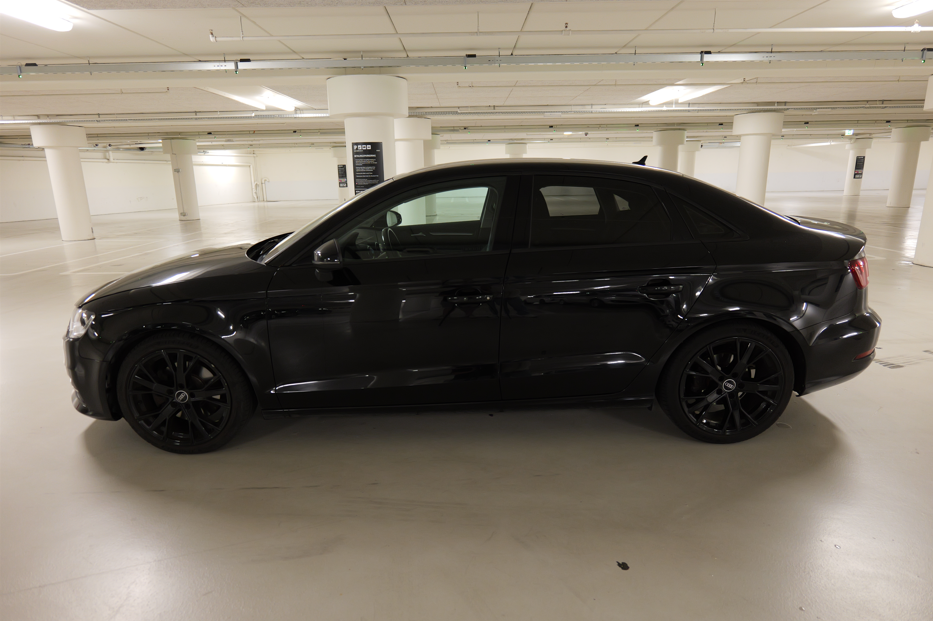 Audi A3 1,8 TFSi 180 Ambiente 4d