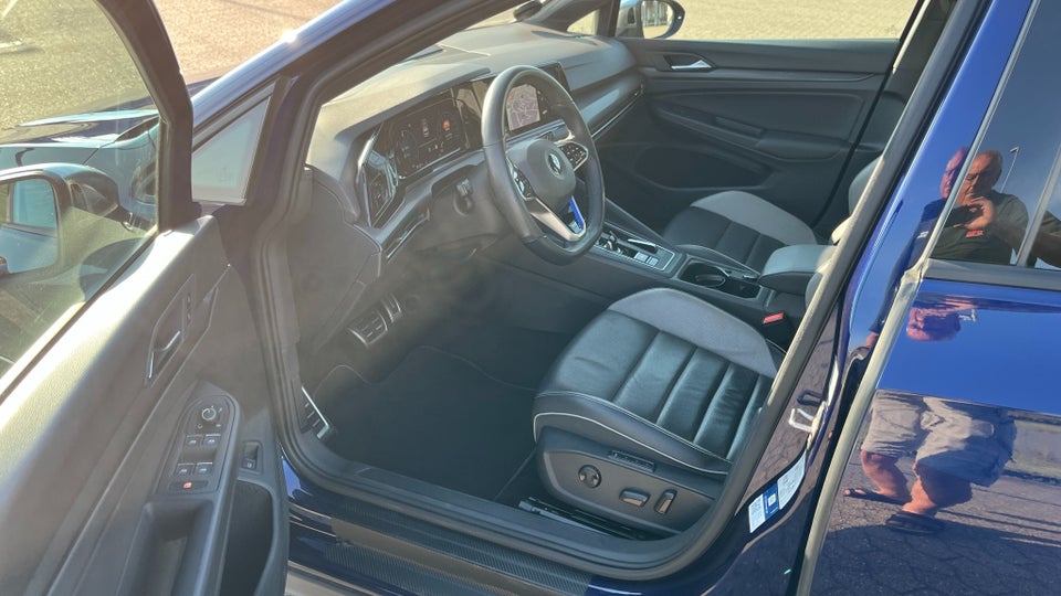 VW Golf VIII 1,4 GTE DSG 5d