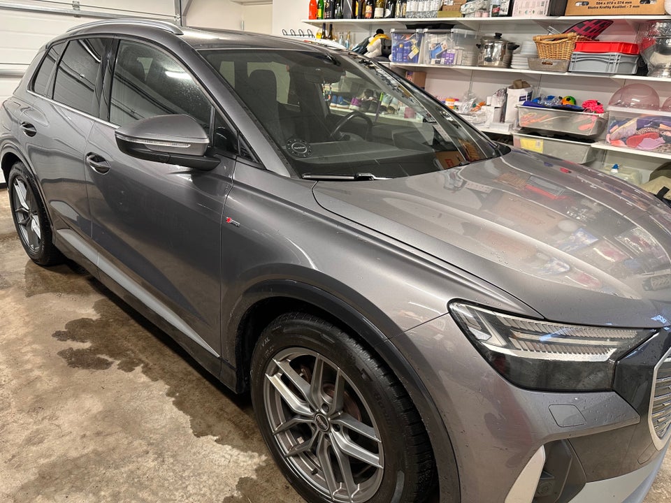 Audi Q4 e-tron 50 S-line quattro 5d