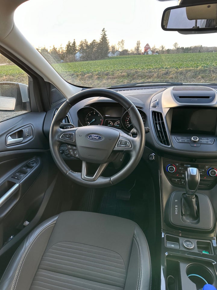 Ford Kuga 2,0 TDCi 120 Titanium aut. 5d