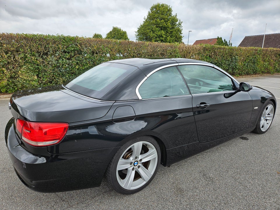 BMW 325i 3,0 Cabriolet 2d