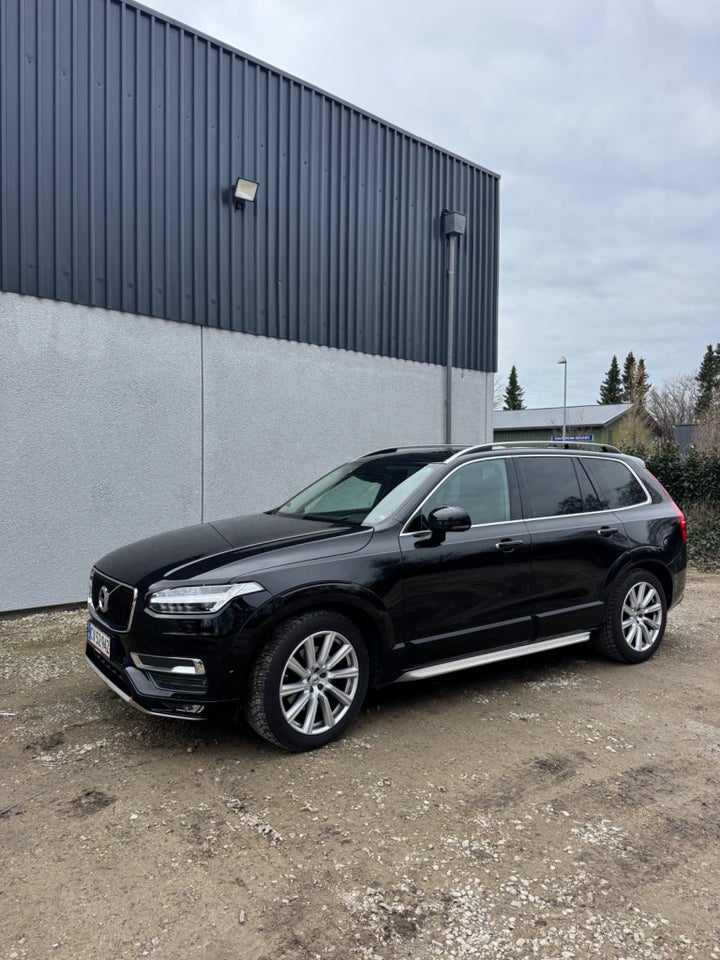 Volvo XC90 2,0 D5 225 Momentum aut. AWD 7prs 5d