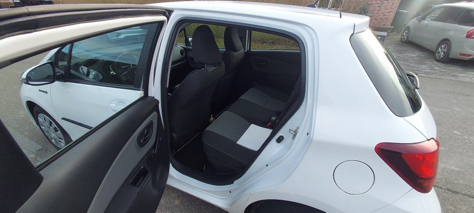 Toyota Yaris 1,5 Hybrid H2 Touch e-CVT 5d