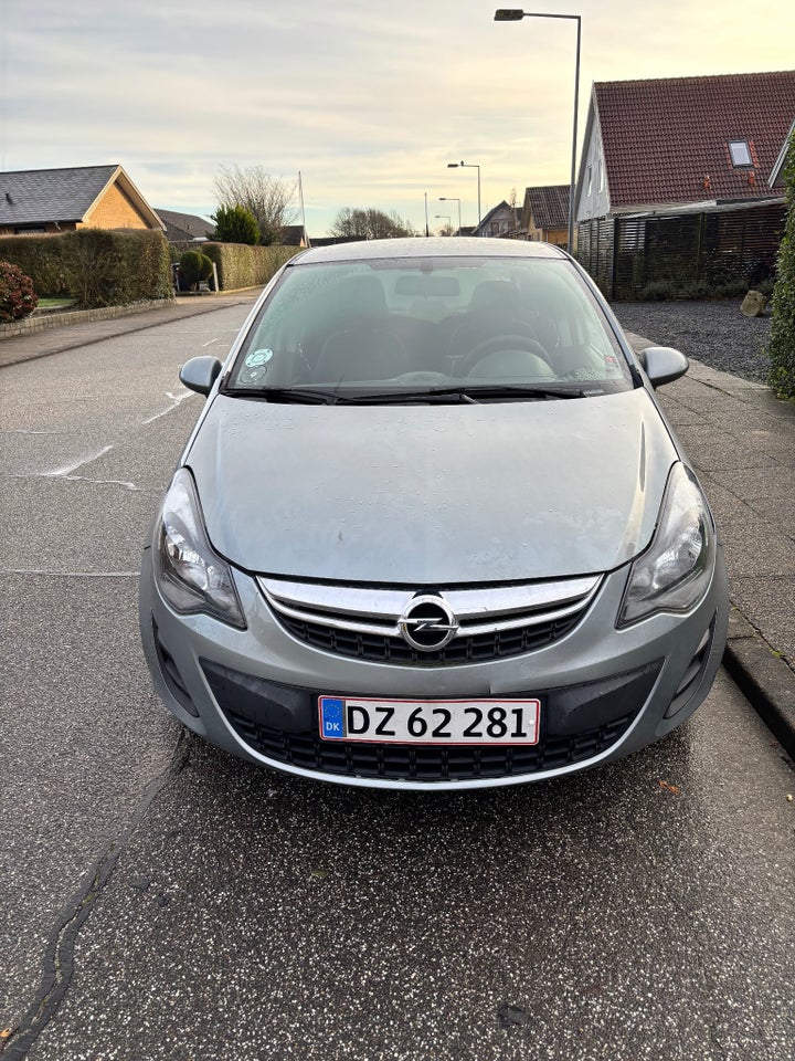 Opel Corsa 1,2 16V Enjoy 5d