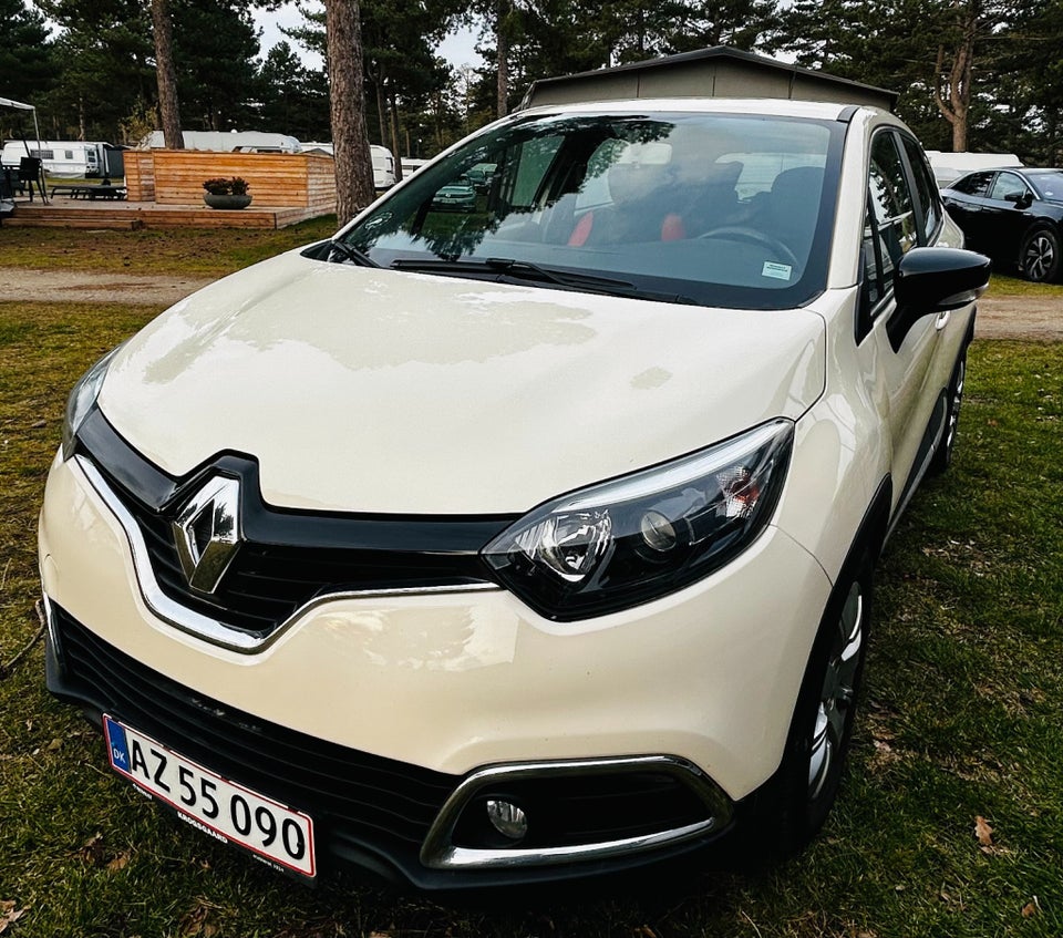 Renault Captur 0,9 TCe 90 Expression 5d