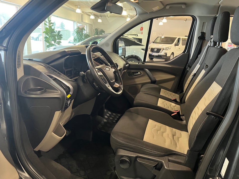 Ford Tourneo Custom 300L 2,0 TDCi 130 Titanium
