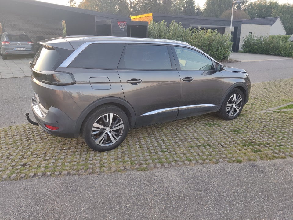 Peugeot 5008 1,5 BlueHDi 130 Allure Pack EAT8 7prs 5d