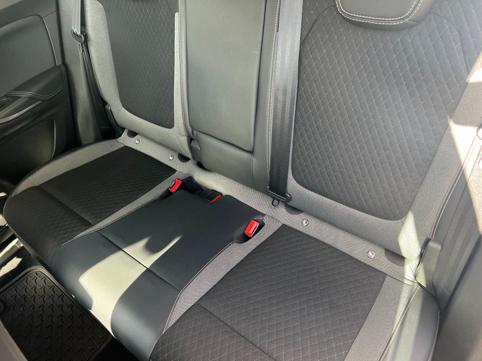 Opel Grandland X 1,6 Hybrid Ultimate aut. 5d