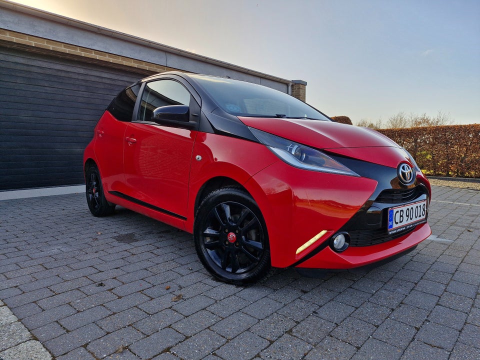 Toyota Aygo 1,0 VVT-i x-pression 5d