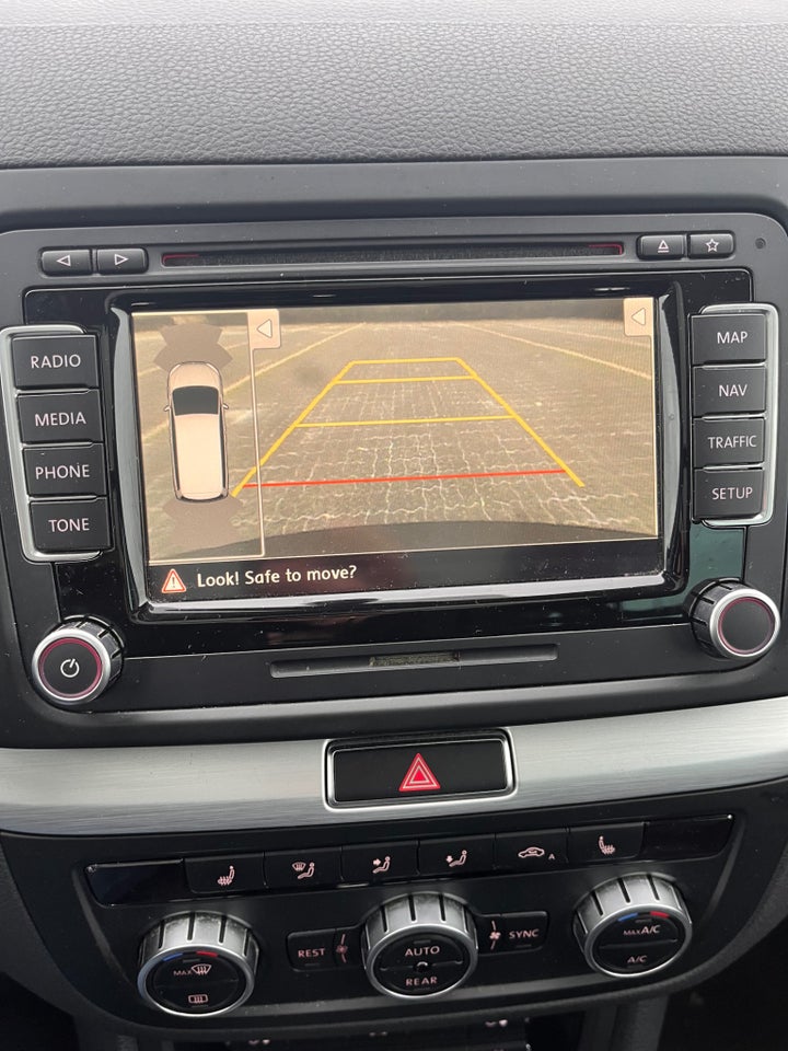 VW Sharan 2,0 TDi 140 Highline DSG BMT 5d