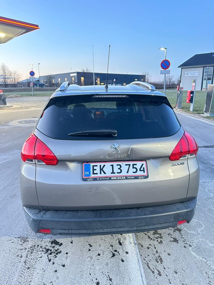 Peugeot 2008 1,2 VTi 82 Active 5d