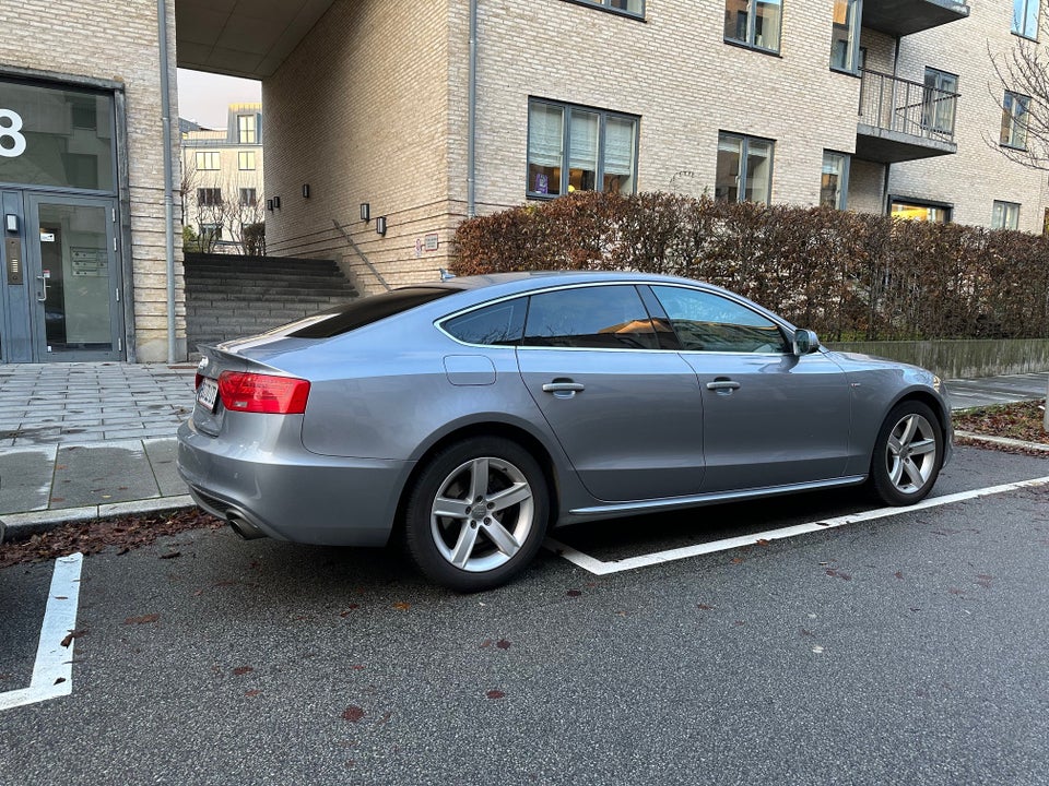 Audi A5 1,8 TFSi 144 S-line Sportback Multitr. 5d