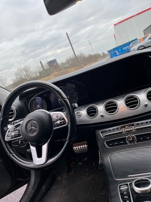 Mercedes E220 d 2,0 Avantgarde stc. aut. Diesel aut. Automatgear modelår 2018 km 184000 Sort ABS air