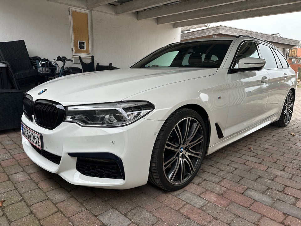 BMW 530d 3,0 Touring M-Sport xDrive aut. 5d