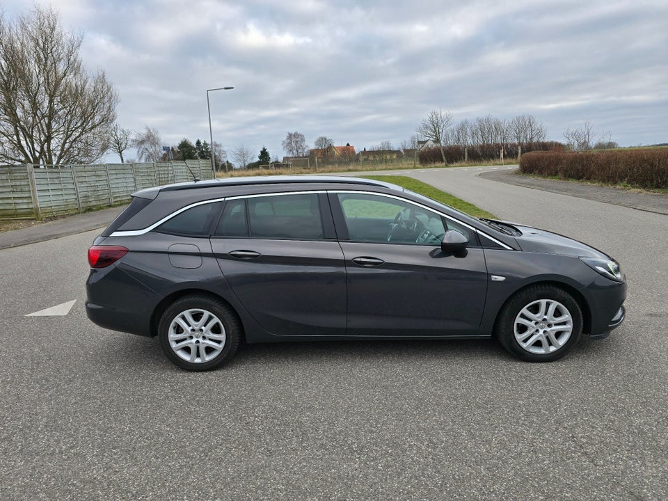 Opel Astra 1,6 CDTi 136 Enjoy Sports Tourer 5d