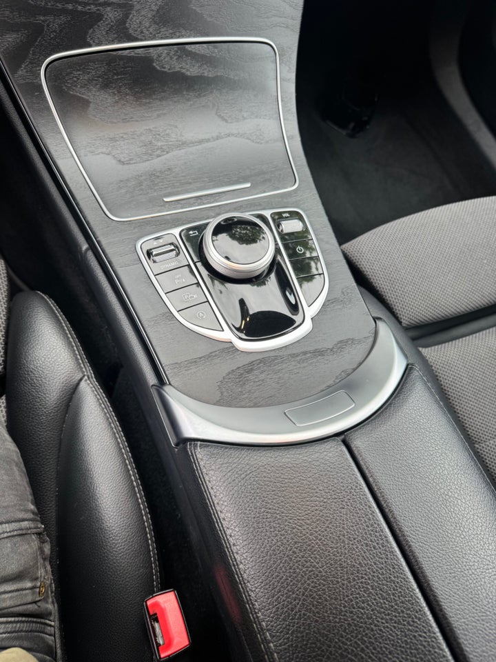 Mercedes C220 d 2,0 Avantgarde stc. aut. 5d