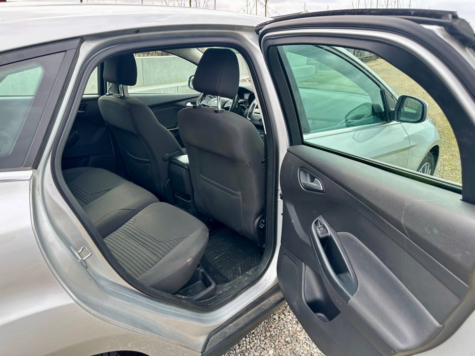 Ford Focus 1,0 SCTi 125 Edition 5d