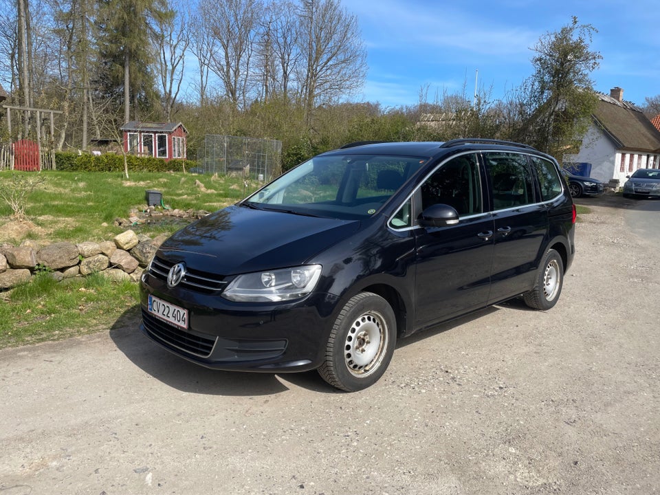 VW Sharan 2,0 TDi 140 Comfortline DSG BMT 7prs 5d