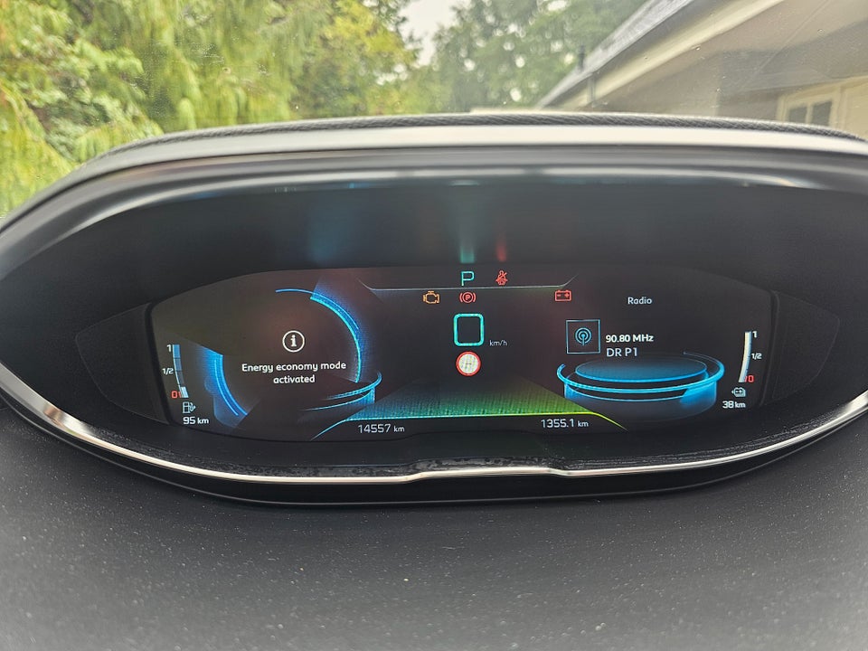 Peugeot 3008 1,6 Hybrid Allure Limited EAT8 5d