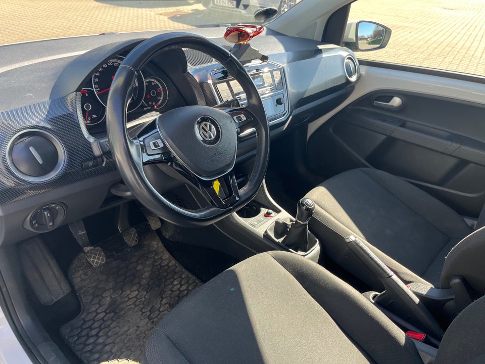 VW Up! 1,0 MPi 60 Move Up! BMT 5d