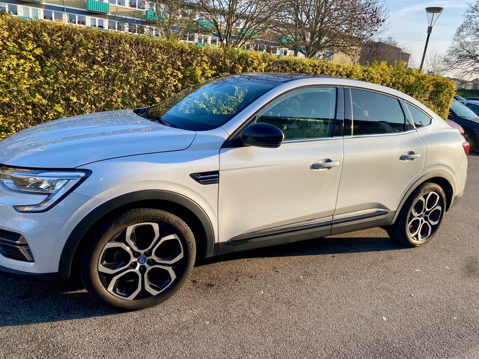 Renault Arkana 1,6 E-Tech Intens 5d