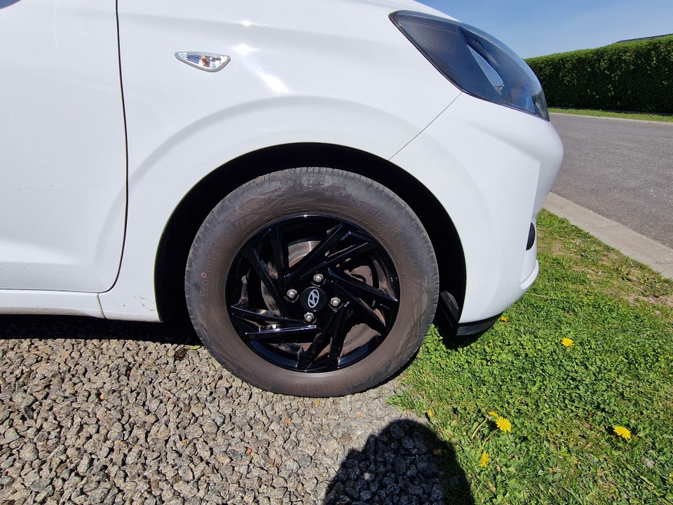 Hyundai i10 1,0 MPi Essential 5d