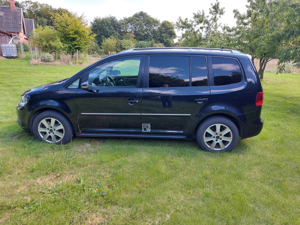 VW Touran 2,0 TDi 140 Comfortline DSG BM Van 5d