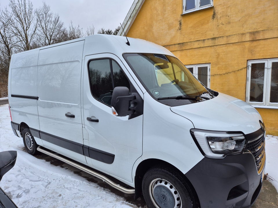 Renault Master IV T33 2,3 dCi 150 L2H2 Kassevogn