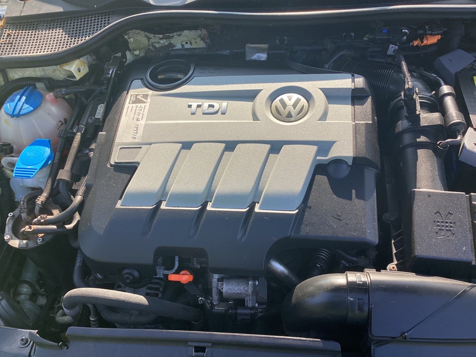 VW Scirocco 2,0 TDi 140 Sport DSG 3d