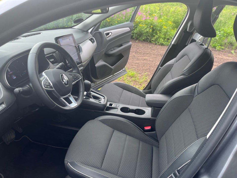 Renault Arkana 1,6 E-Tech Intens 5d