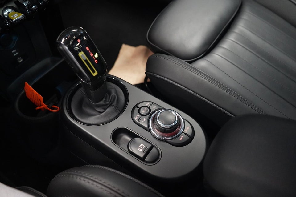 MINI Cooper SE Yours Trim 3d